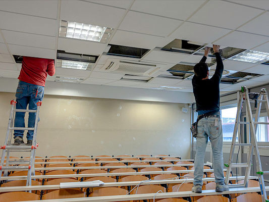 Goede prijs Aanpasbare PVC gipsplaten systeemplafonds die op maat gemaakte afmetingen en afwerkingen mogelijk maken om te voldoen aan specifieke architectonische vereisten online